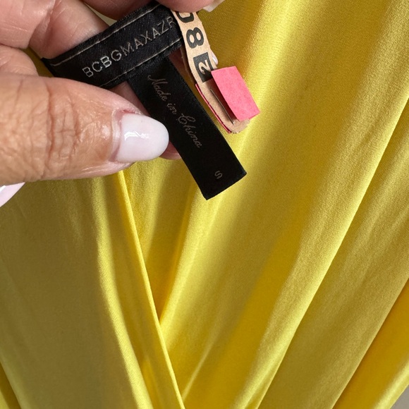 Lemon yellow BCBG Max Azria bodycon minidress - Picture 2 of 3